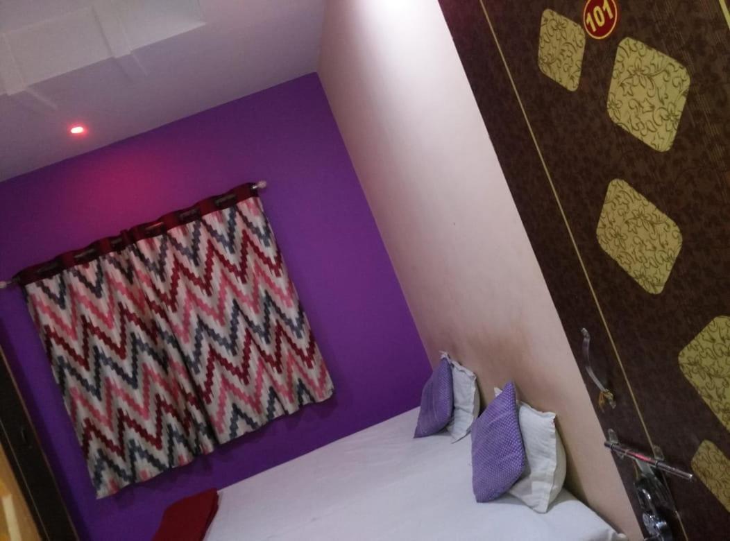 Hotel Atithi Satkar Akola Екстер'єр фото